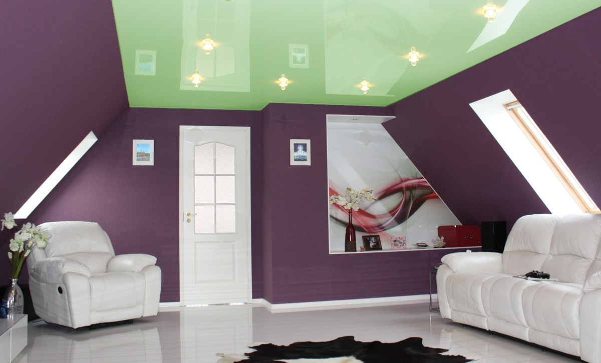 Желтые потолки